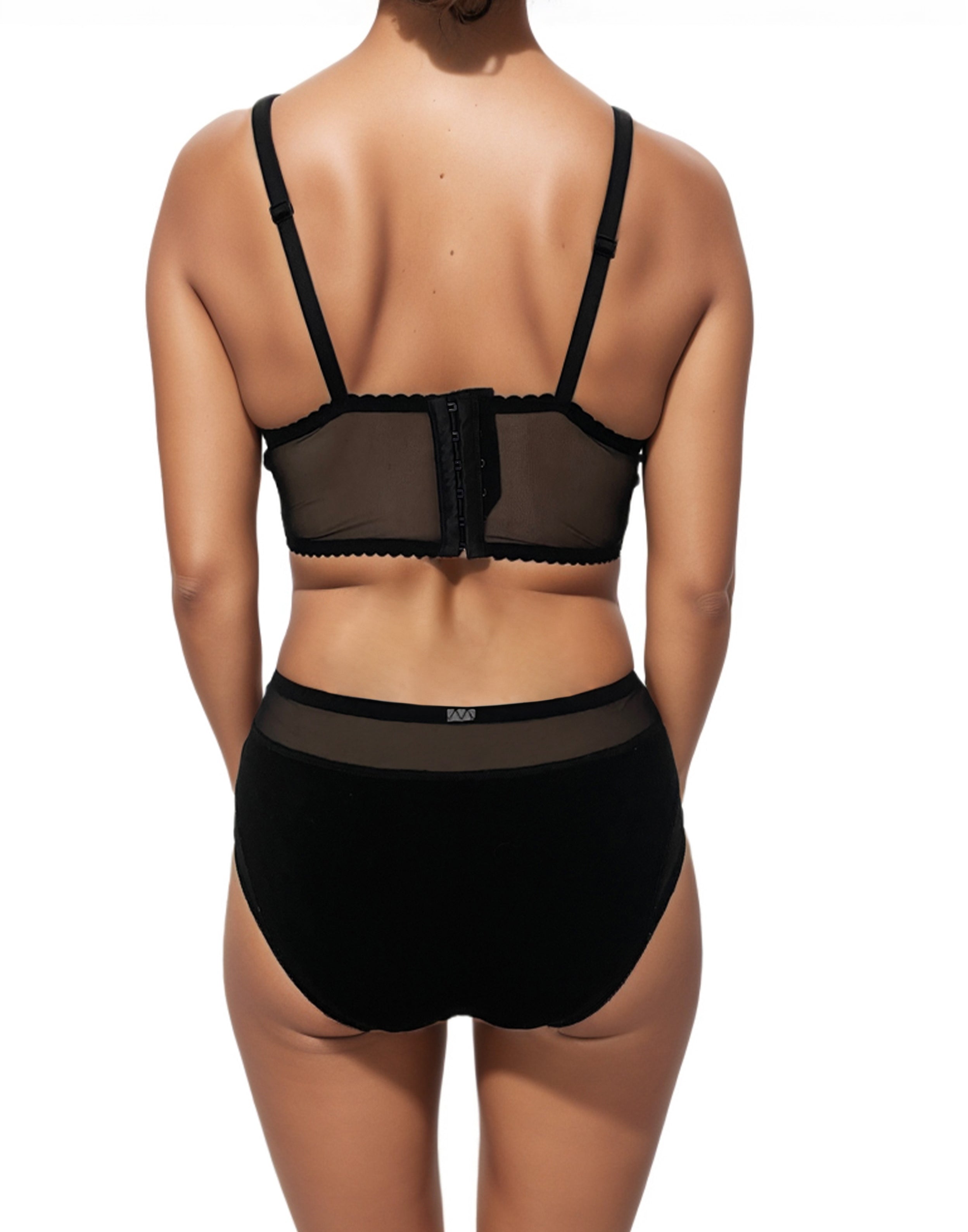 Wireless Bra Full Support Lyra by Less Is Amor